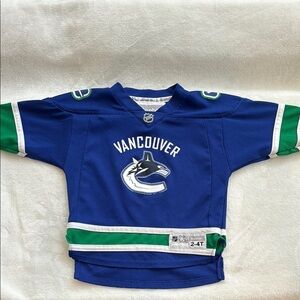 Kids size 2-4 Reebok Official Vancouver Canucks Blue Green Jersey